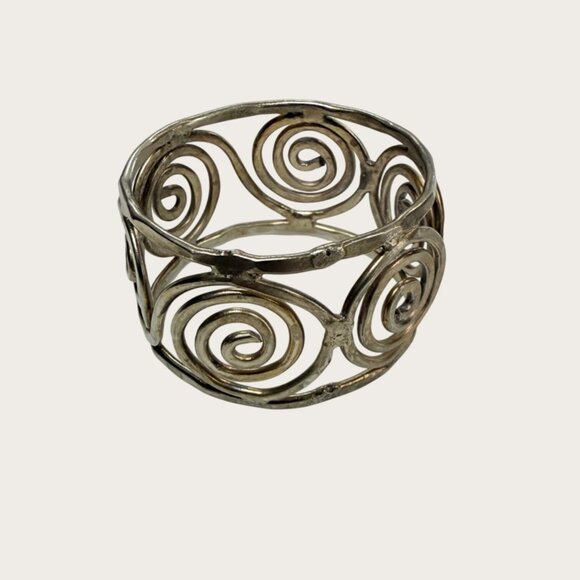 Set Of 20 Vintage 1990s Silver Tone Spiral Swirl Design Metal Napkin Rings - Picture 5 of 6